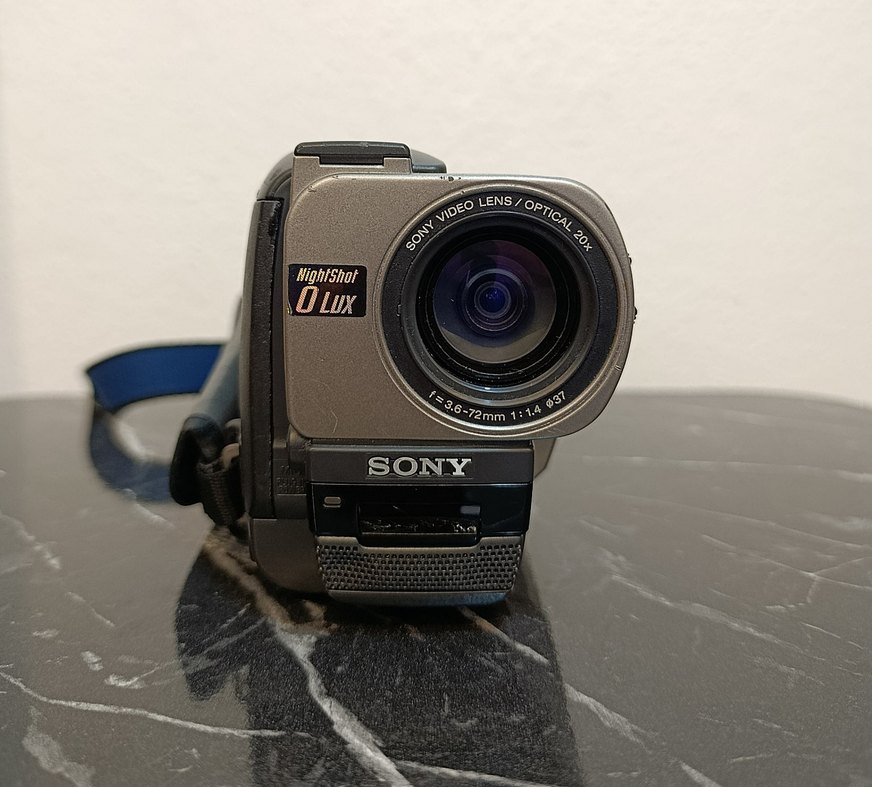 SONY HANDYCAM CCD-TR317E-PAL 200X - Görsel 4