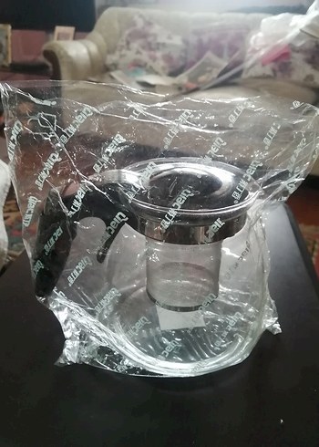 Gri Kapaklı Beyaz Cam Demlik