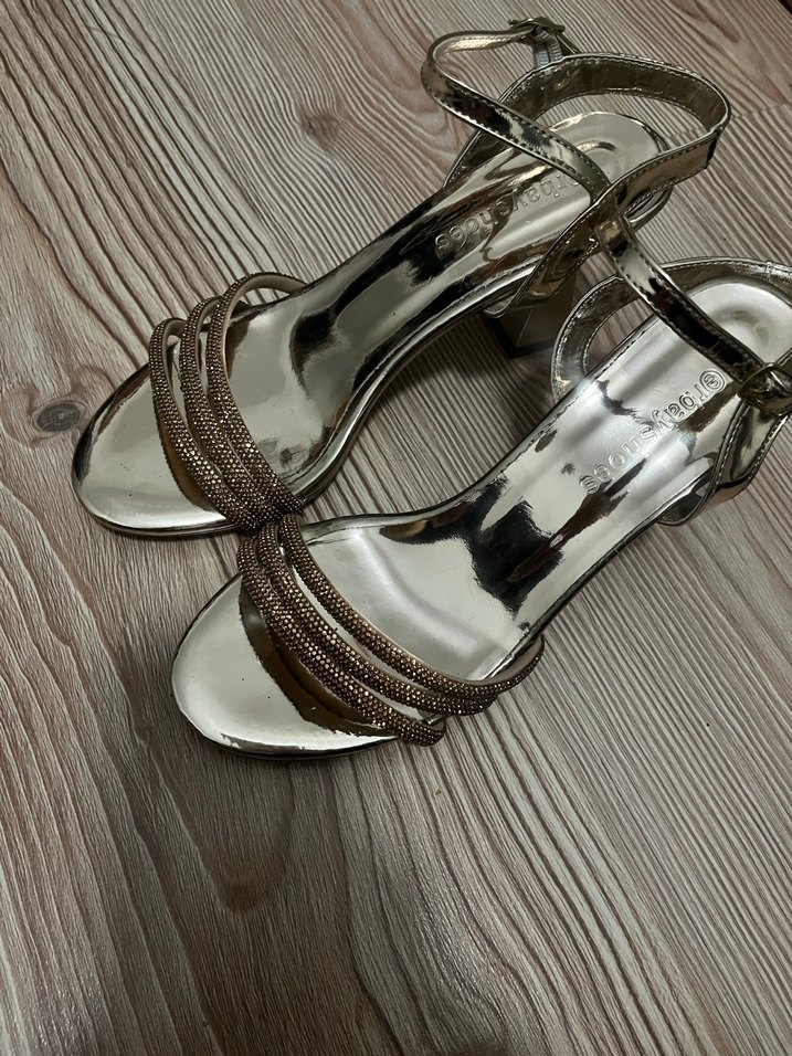 Altın Renkli Rugan Topuklu Kadın Abiye Ayakkabı - Görsel 2