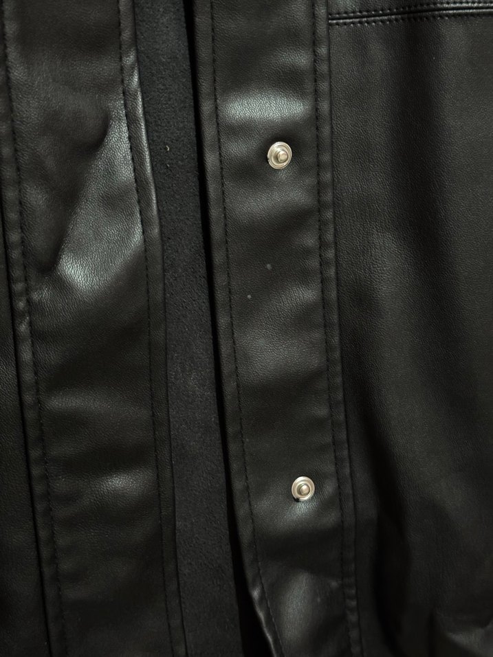 Zara Siyah Deri Görünümlü Ceket  S Beden - Görsel 2