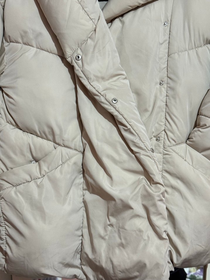 Stradivarius Padded Jacket  Kadın Kapüşonlu Mont  Bej - Görsel 4