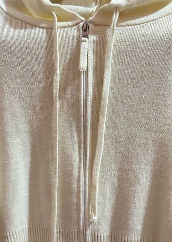 Kalın ve Yumuşak Krem Triko Eşofman Takımı  Sıfır - Görsel 2