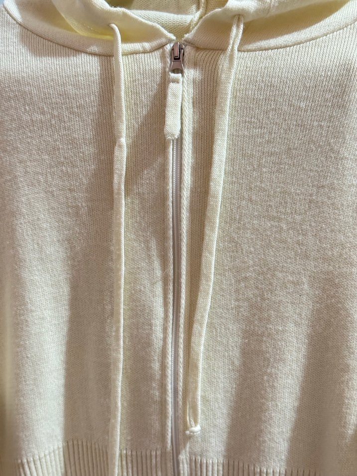 Kalın ve Yumuşak Krem Triko Eşofman Takımı  Sıfır - Görsel 2