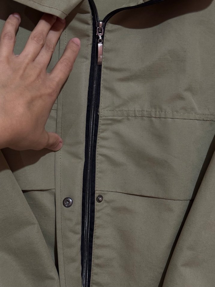 Kapüşonlu Haki Mevsimlik Mont - Görsel 3