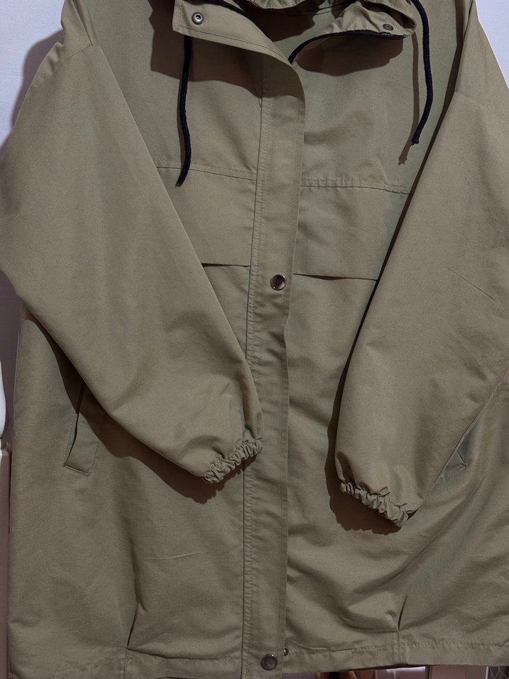 Kapüşonlu Haki Mevsimlik Mont - Görsel 2