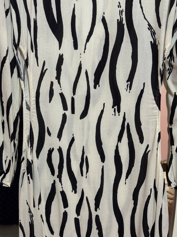 Siyah Beyaz Desenli Uzun Balık Kesim Penye Elbise - Görsel 3