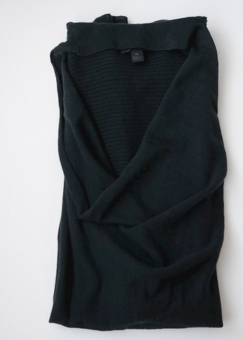 Siyah,Dökümlü Yakalı Kolsuz Triko Bluz - Görsel 9