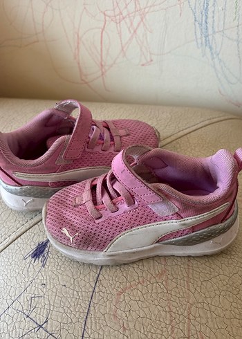 22 Beden Kız Çocuk Pembe Cırtlı Spor Ayakkabı