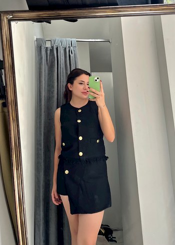 Siyah Düğmeli Tüvit şort etek takım - Görsel 2