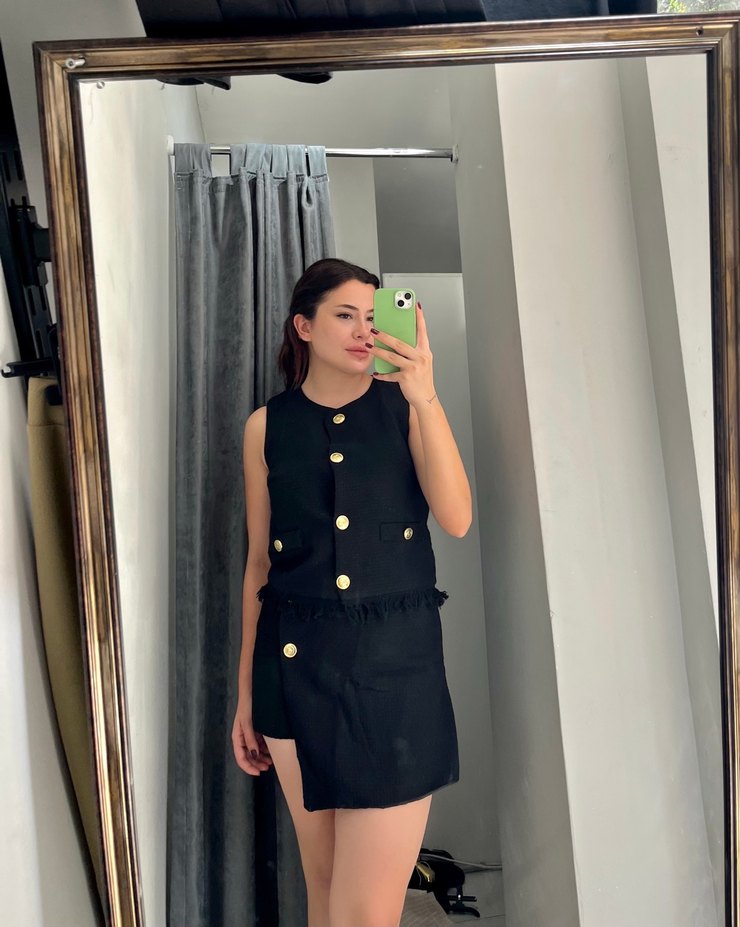 Siyah Düğmeli Tüvit şort etek takım - Görsel 2