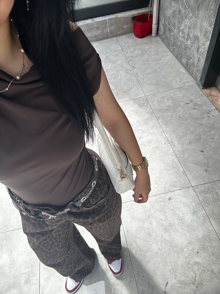 Kahverengi crop - Görsel 2