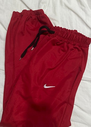 Nike l