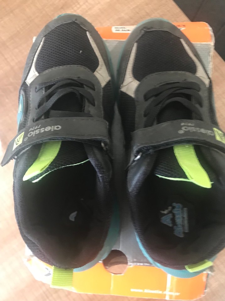 Erkek Çocuk Siyah Spor Ayakkabı Velcro Bantlı - Görsel 4