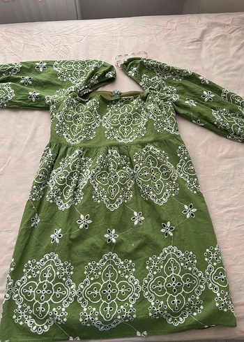 Yeşil Nakışlı Dantel Detaylı Uzun Bohem Elbise - Görsel 2