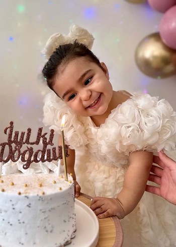 24-36 Ay Beden Beyaz Çiçek Desenli Kız Çocuk Elbisesi