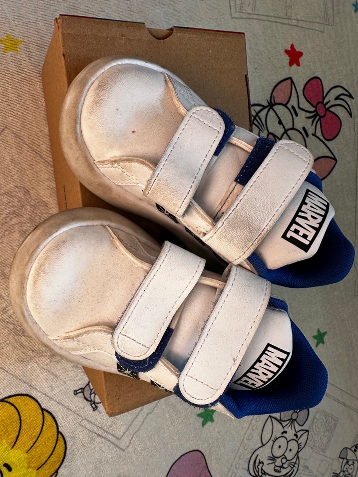 Marvel Adidas Beyaz Erkek Çocuk Spor Ayakkabı - Görsel 3