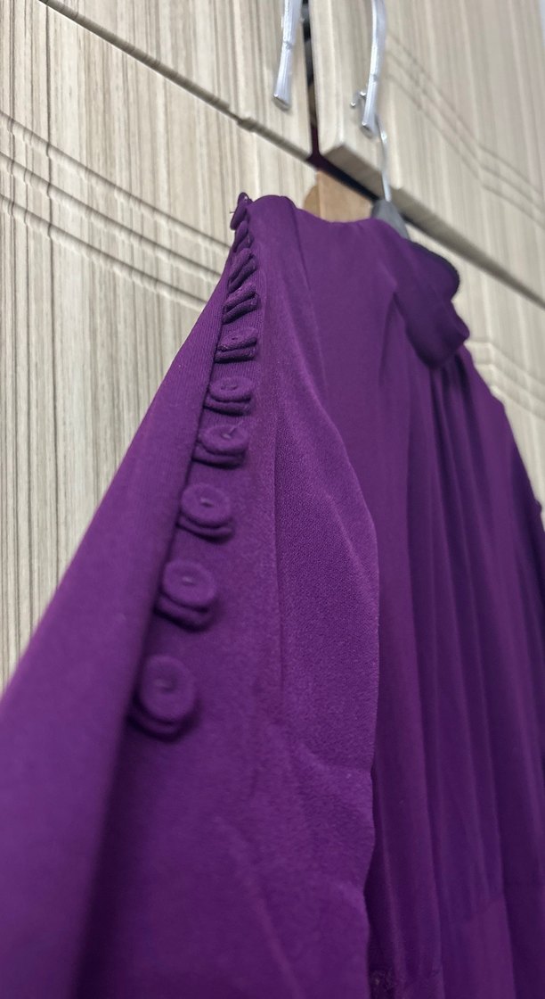 Mor Uzun Kollu Drapeli Gotik Elbise - Görsel 2