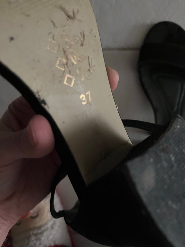 Siyah Süet Topuklu Ayakkabı - Görsel 3