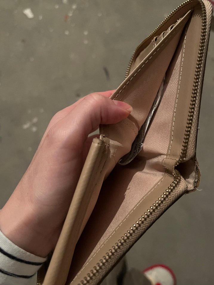 Mango Yılan Derisi Görünümlü Cüzdan - Görsel 3