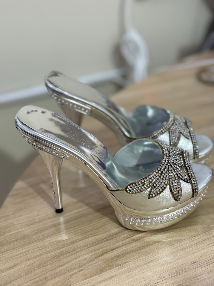 Gri Yılan Desenli Taşlı Yüksek Topuklu Abiye Ayakkabı - Görsel 5