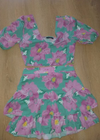 Çiçekli Crop -Etek Çok şık Takım - Görsel 3