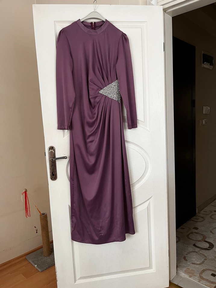 Uzun Mor Drapeli Abiye Elbise - Görsel 3