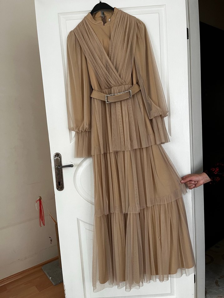 Bej Drapeli Uzun Kadın Elbise - Görsel 2