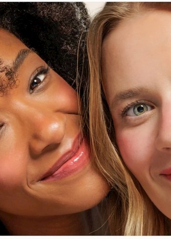 Farmasi Kırmızı Lip Lacquer 01 Confident - Görsel 3