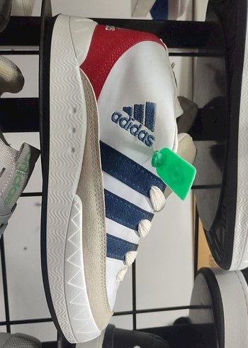 Beyaz Adidas Kadın Spor Ayakkabı