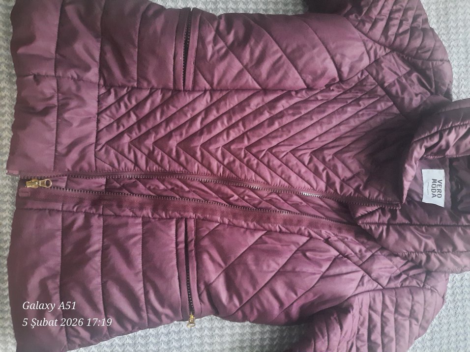 Bordo Kadın Kapitone Kısa Kaban - Görsel 4