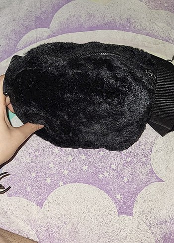 Zara Siyah Peluş Detaylı Kadın Omuz Çantası