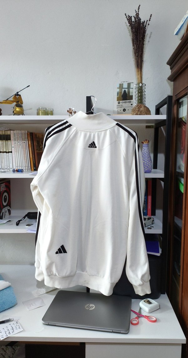 Adidas Beyaz Yüksek Yakalı Fermuarlı Ceket - Görsel 3