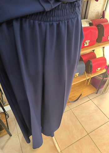 Uzun Lacivert Kadın takım pantolonun beli lastikli