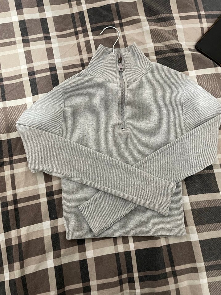 Gri Yarım Fermuarlı İnce Triko Kazak - Görsel 2