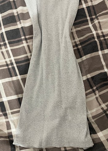 Gri V Yaka Düğmeli Uzun Kadın Elbise - Görsel 2