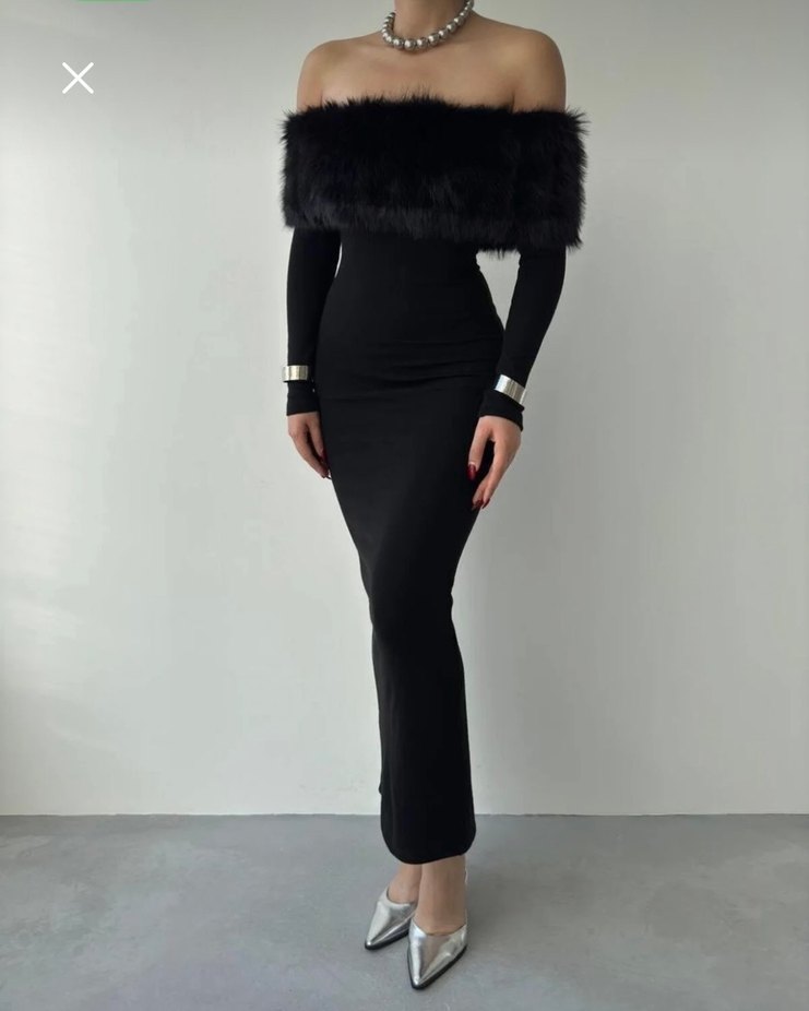 Kürk Detaylı Siyah Uzun Straplez Abiye Elbise - Görsel 4