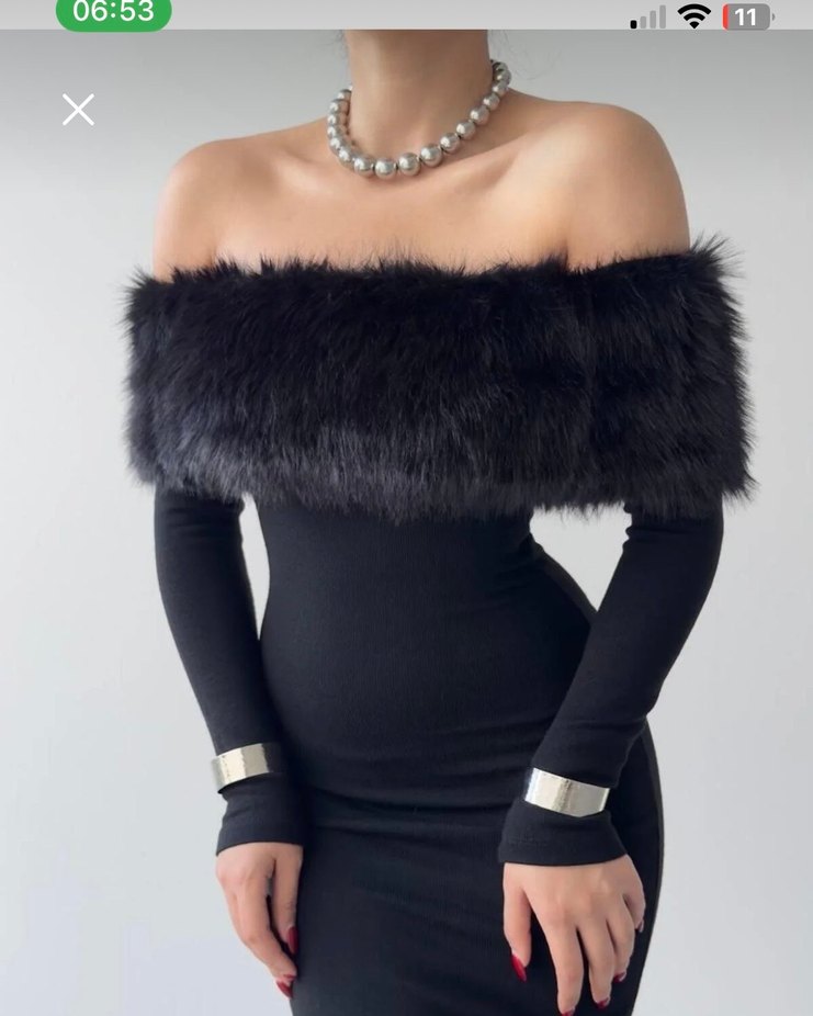 Kürk Detaylı Siyah Uzun Straplez Abiye Elbise - Görsel 3