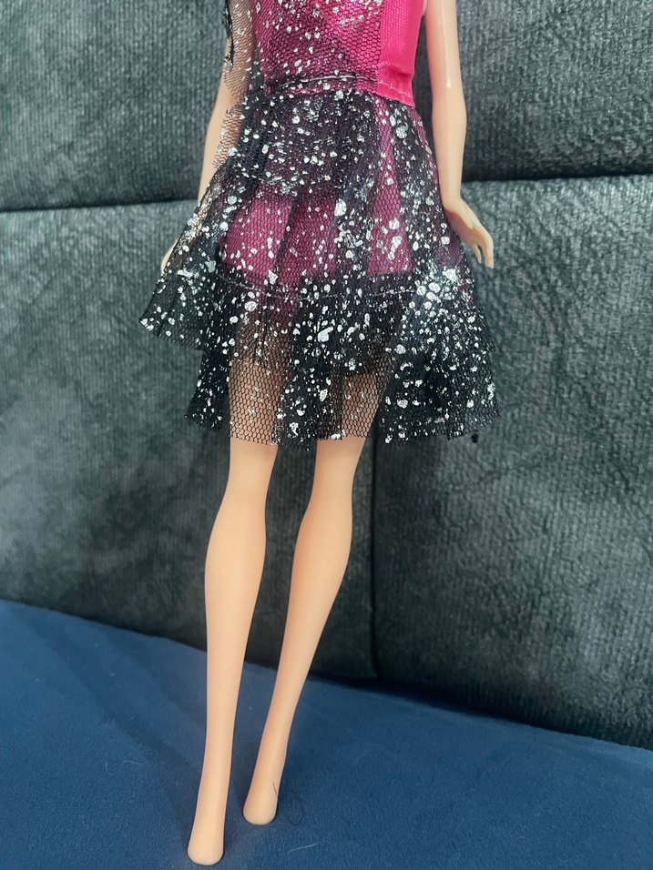 Pembe ve Siyah Parlak Elbise Bebek - Görsel 3