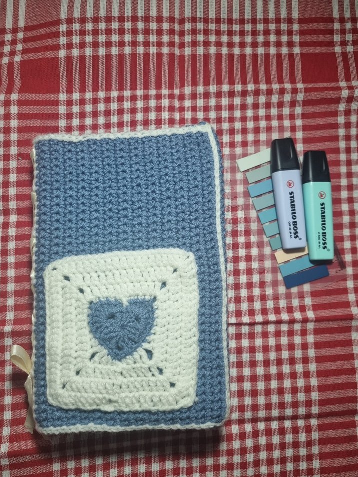 Örgü Kitap Kılıfı - Görsel 2