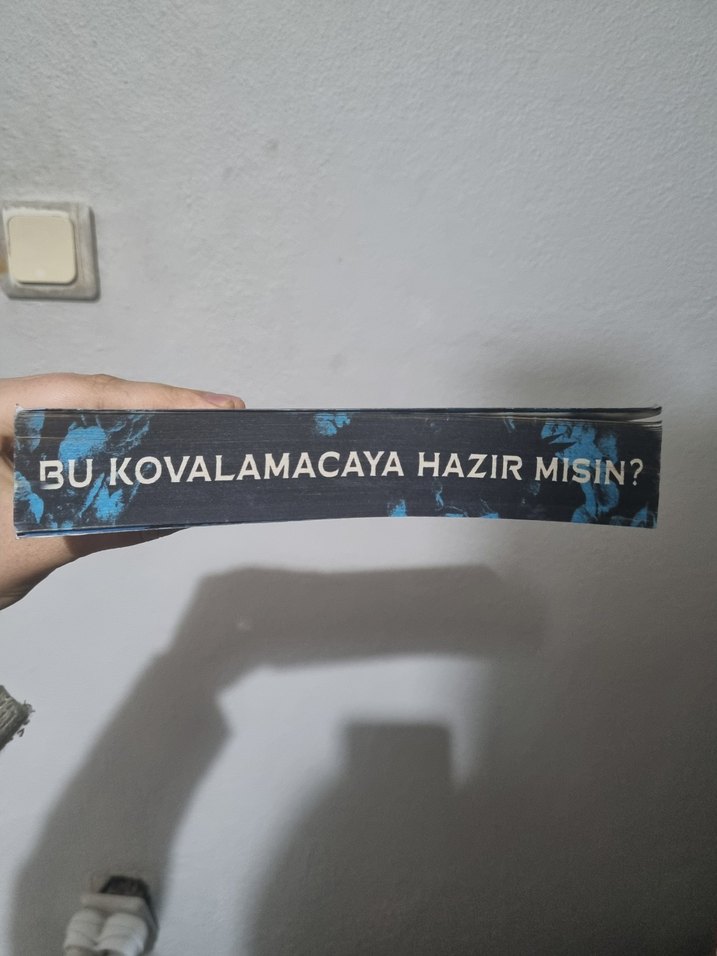 Işıklar Söndüğünde - Navessa Allen - Görsel 2