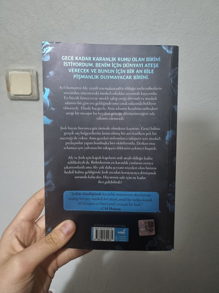 Işıklar Söndüğünde - Navessa Allen - Görsel 3