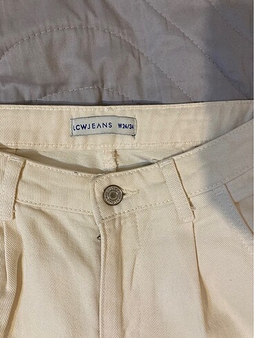 xs Beden ten rengi Renk Ekru Jean ve Stradivarius Gri Bluz