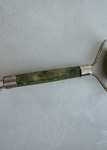 Orijinaldir yeşim Taşı Masaj Aleti ve Roller Seti - Görsel 3