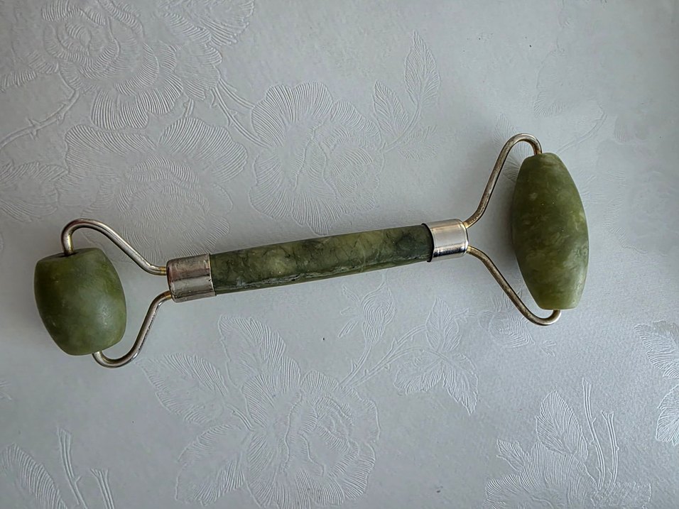 Orijinaldir yeşim Taşı Masaj Aleti ve Roller Seti - Görsel 3