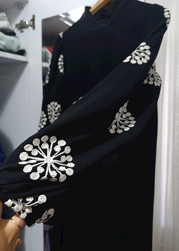 38 Beden siyah Renk Uzun Kollu Siyah Nakışlı Gotik Elbise