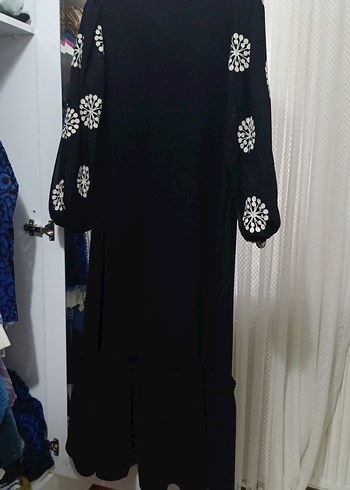 38 Beden Uzun Kollu Siyah Nakışlı Gotik Elbise