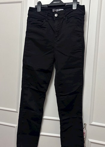 38 Beden Siyah Düğmeli Kadın Denim Pantolon