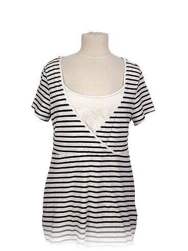 H&M T-shirt %70 İndirimli.