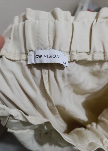 Kadın krem rengi kemerli pantolon 44 beden - Görsel 2