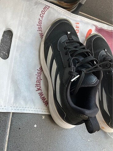 Adidas spor ayakkabı